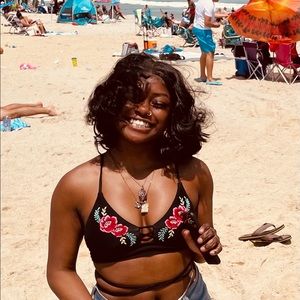 Meet your Posher, Saniyah